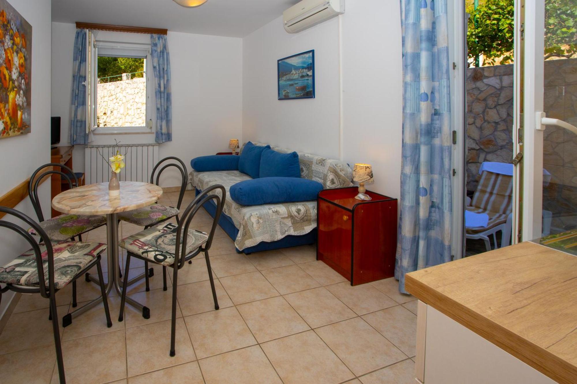 Apartmani Putnik Baska Voda Exterior photo